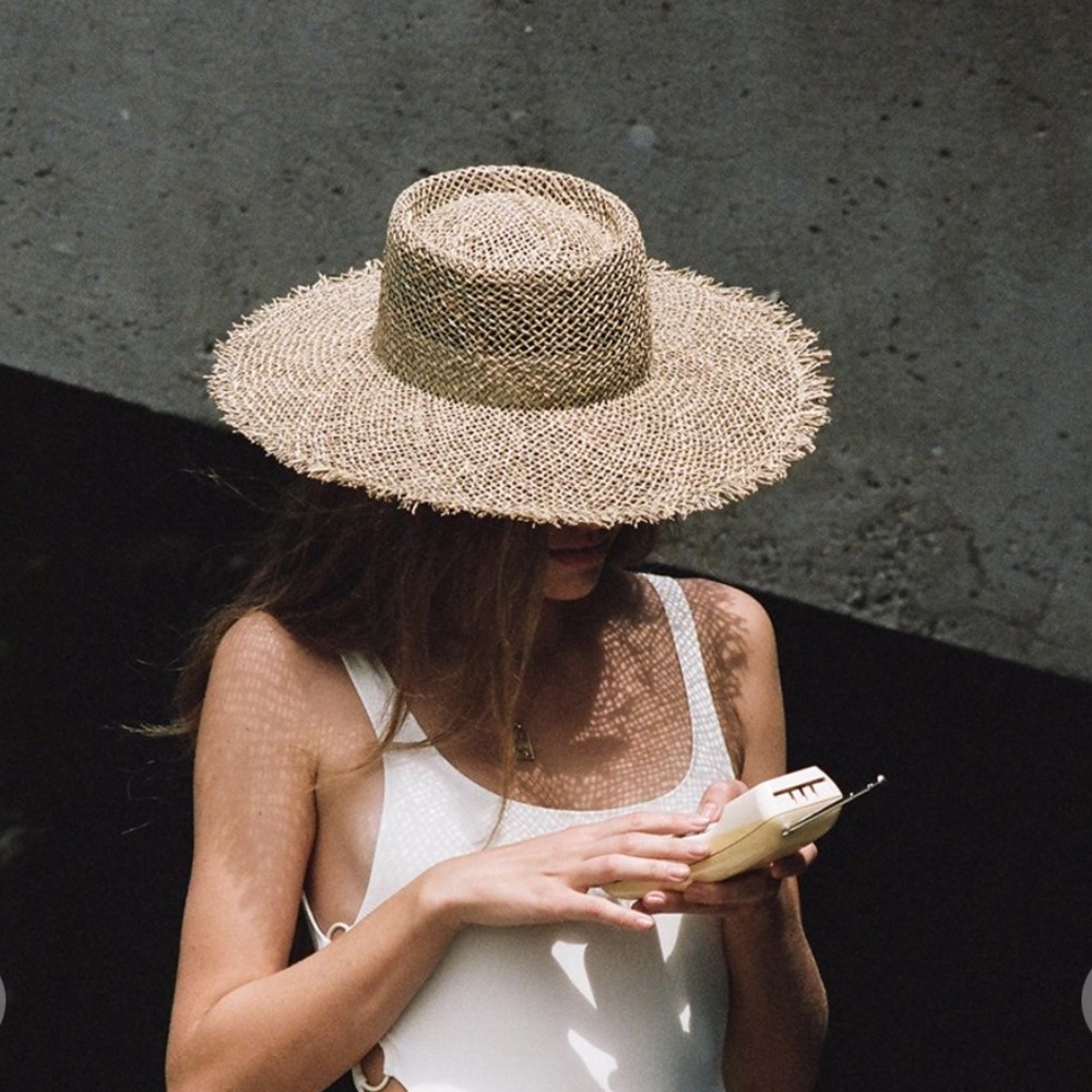 BNWT Sunnydip Fray Boater